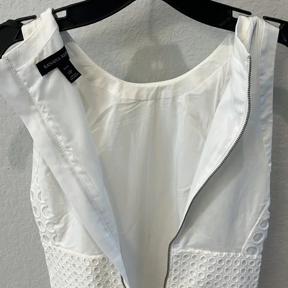 Banana Republic White Eyelet Sheath Size 0P - Picture 8 of 8